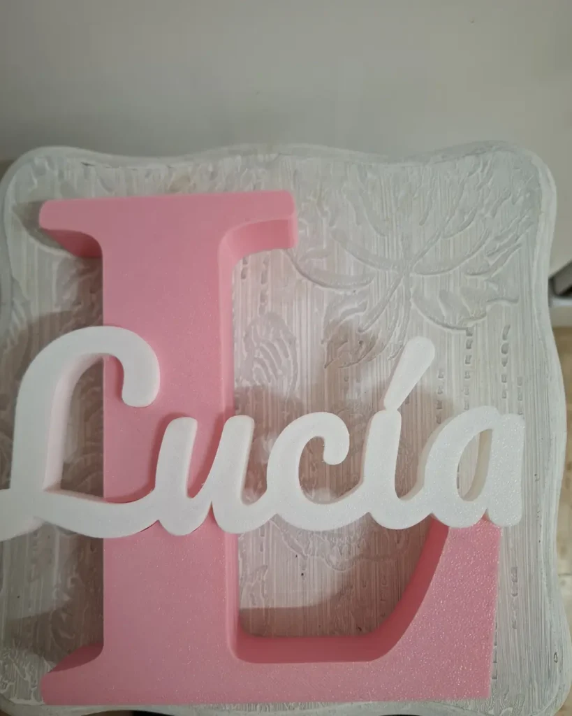 Lucia letra grande